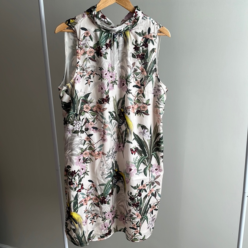 H&M sleeveless shift dress